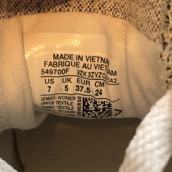 Converse - Picture 3 of 3